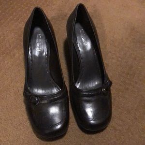 Brown Michelle D Heels